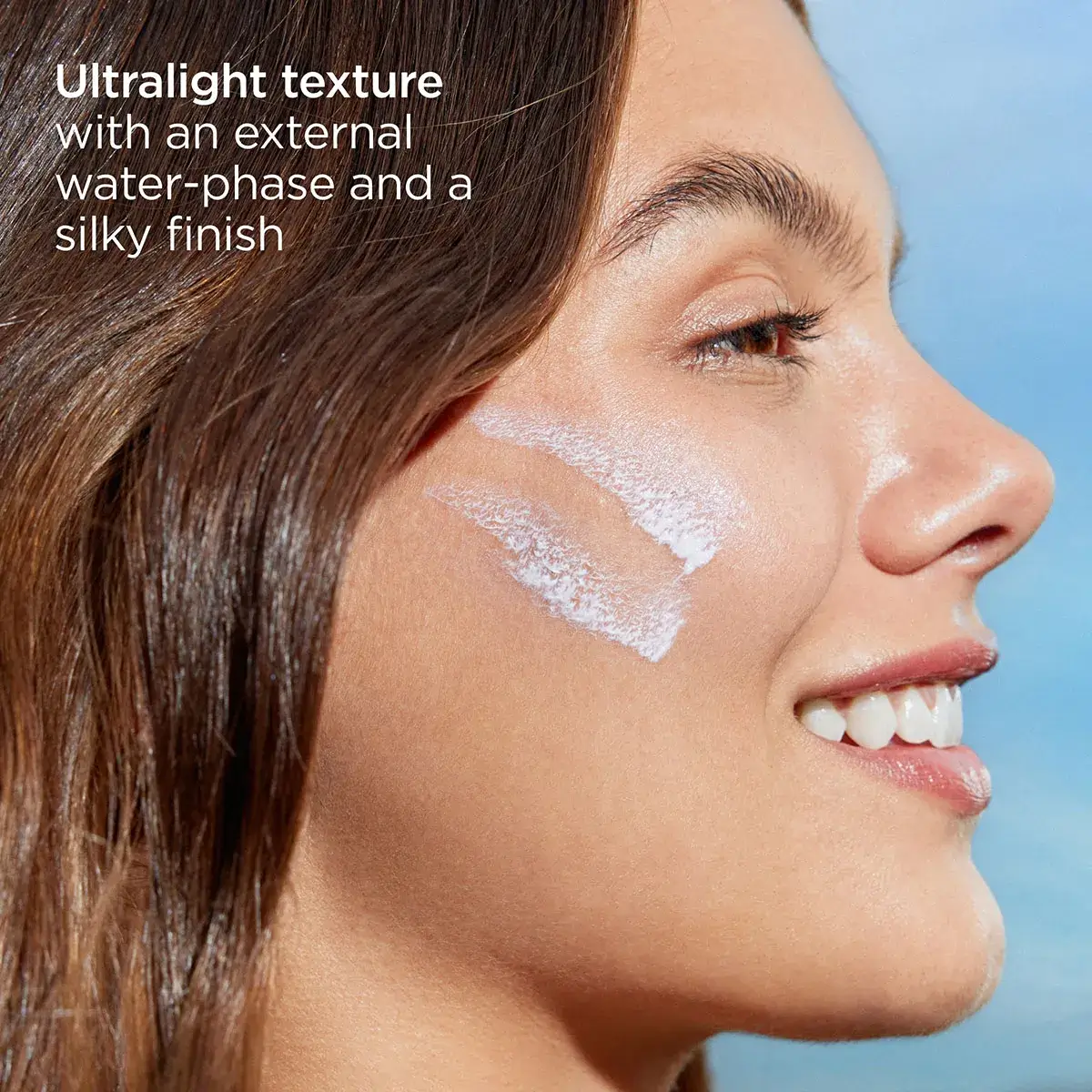 ISDIN Fusion Water Magic SPF50 - Lifestyle 1